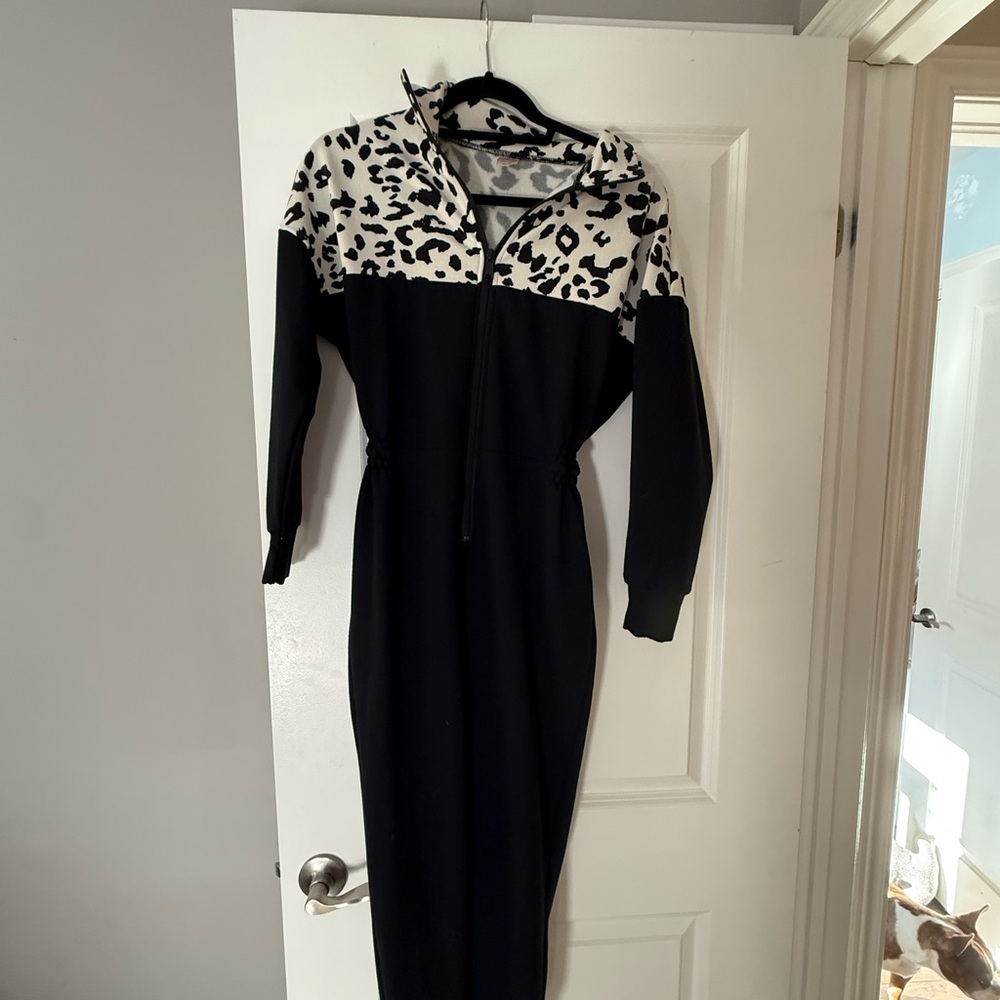 Smash + Tess Black & brunette The Label tracksuit onesie snow leopard top